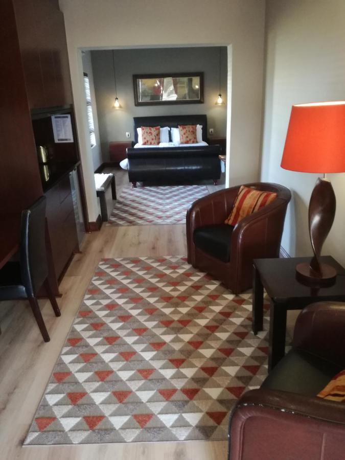 Belmont Guesthouse Bloemfontein Esterno foto
