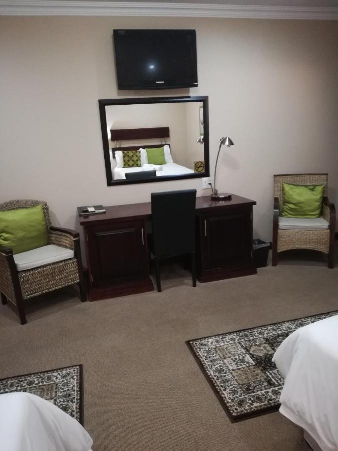 Belmont Guesthouse Bloemfontein Esterno foto