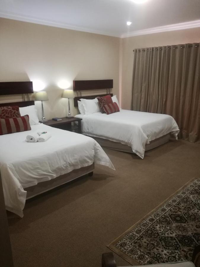 Belmont Guesthouse Bloemfontein Esterno foto