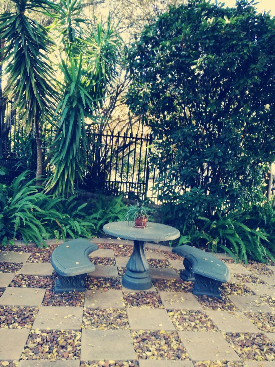 Belmont Guesthouse Bloemfontein Esterno foto