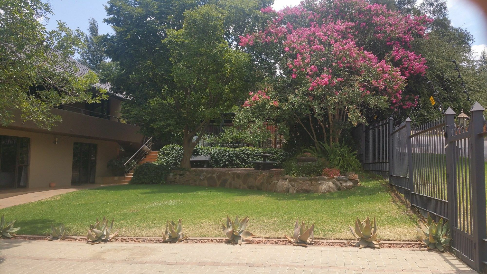 Belmont Guesthouse Bloemfontein Esterno foto